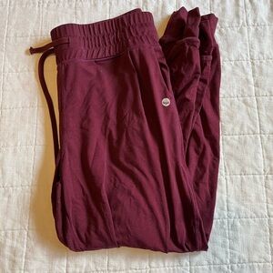 Senita Athletics women’s mulberry joggers size M